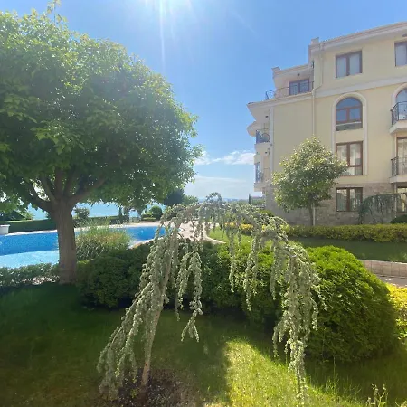 Royal Bay 6 Sea View Lägenhet