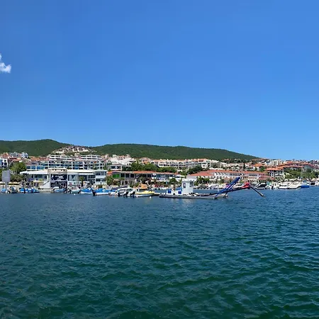 Royal Bay 6 Sea View Lägenhet Sveti Vlas