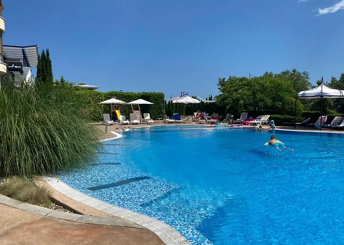 شقة Royal Bay 6 Sea View سفيتي فلاس